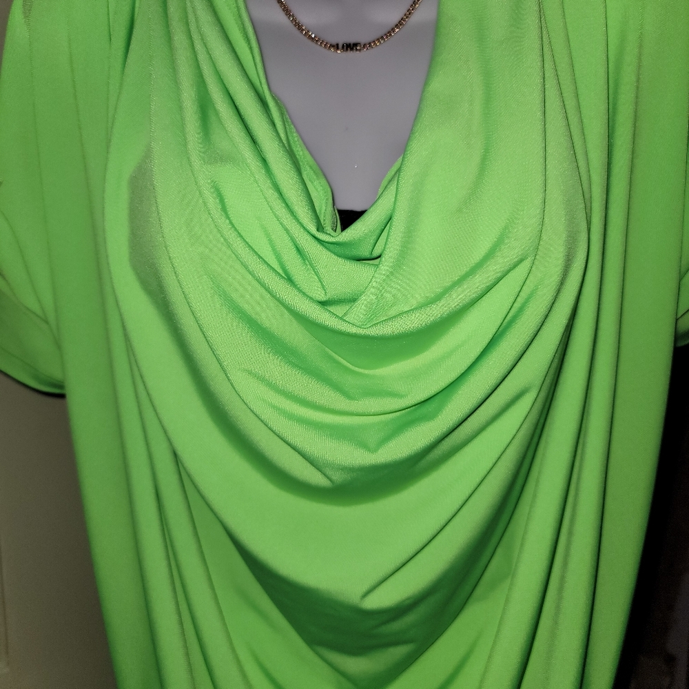 Women's tops